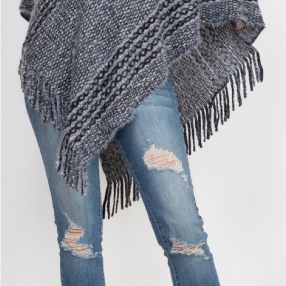 STYLINE Black/white poncho OS - Picture 7 of 9